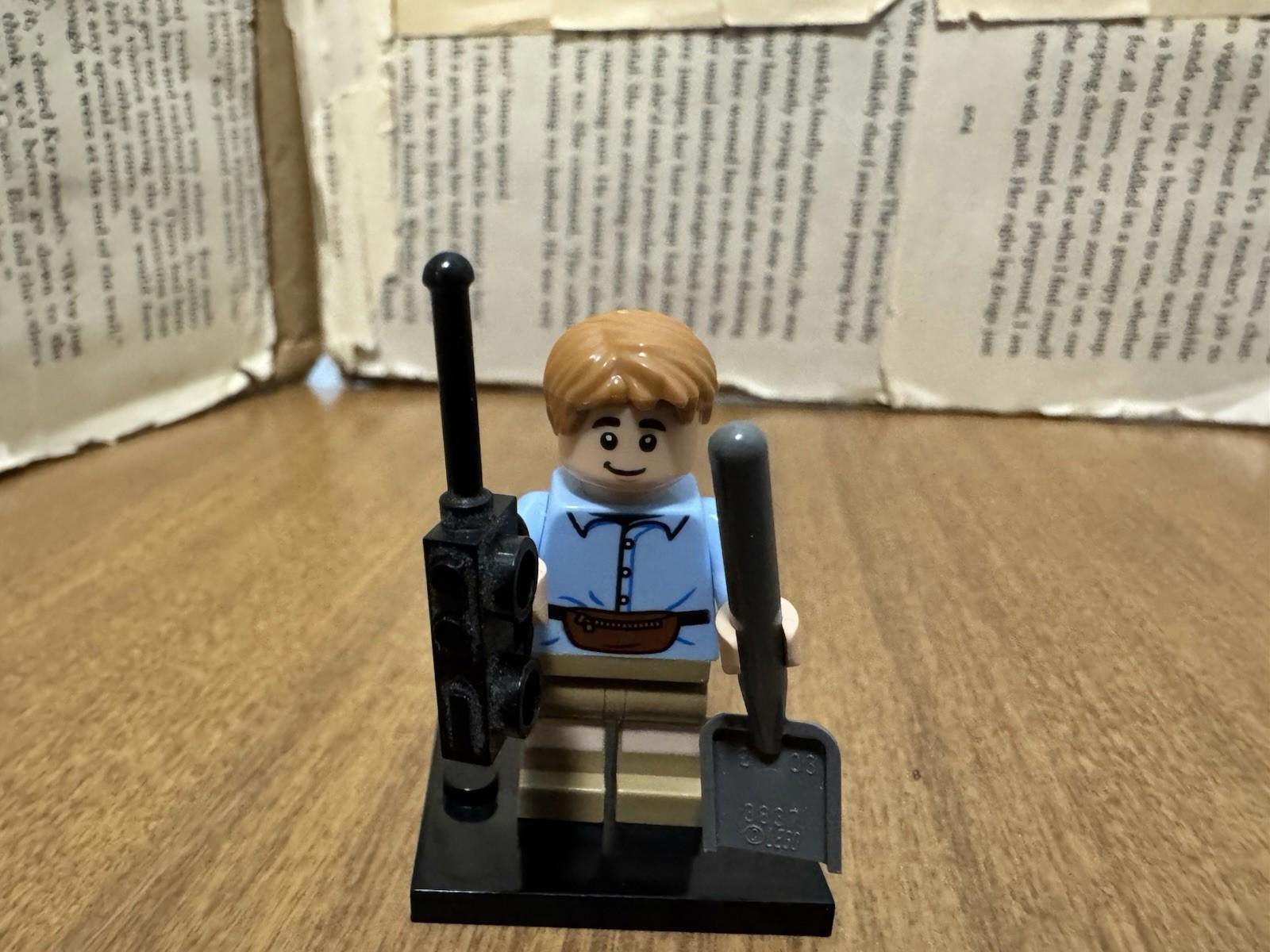 LEGO Ben Minifigure jw070 From Jurassic World set 76939
