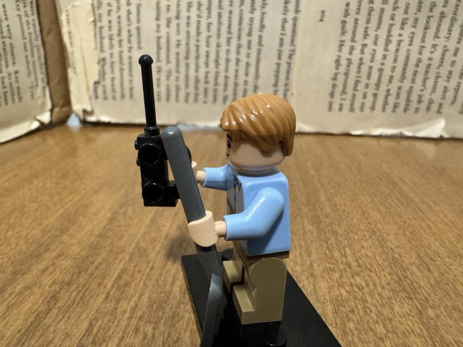 LEGO Ben Minifigure jw070 From Jurassic World set 76939